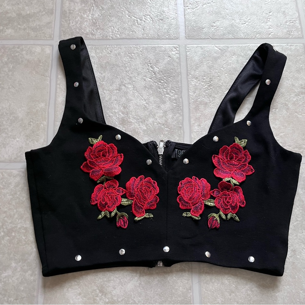 Top Shop Embroidered Zippered Crop Top Size 2 Like New